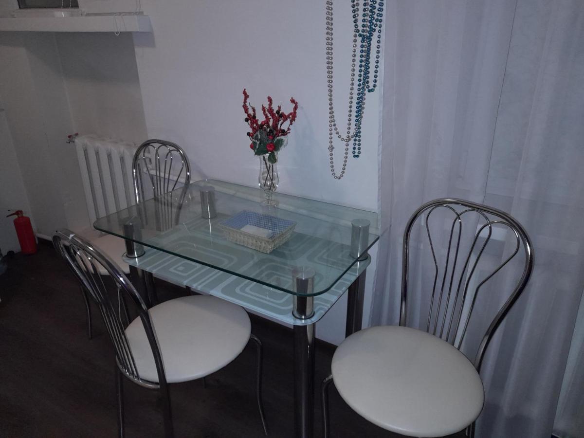 Modern Studio 15 Min To The City Centre Lviv Ngoại thất bức ảnh