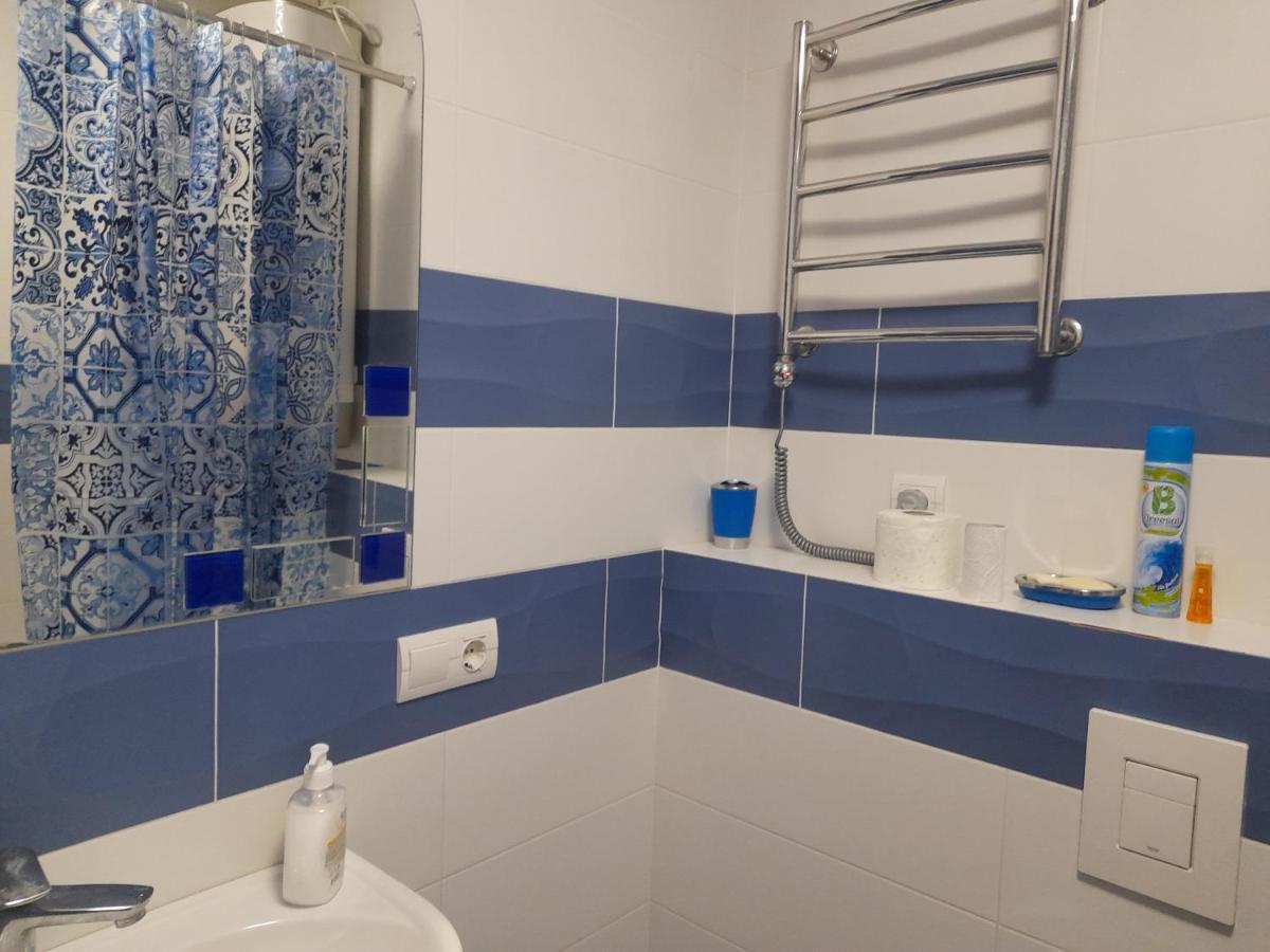 Modern Studio 15 Min To The City Centre Lviv Ngoại thất bức ảnh